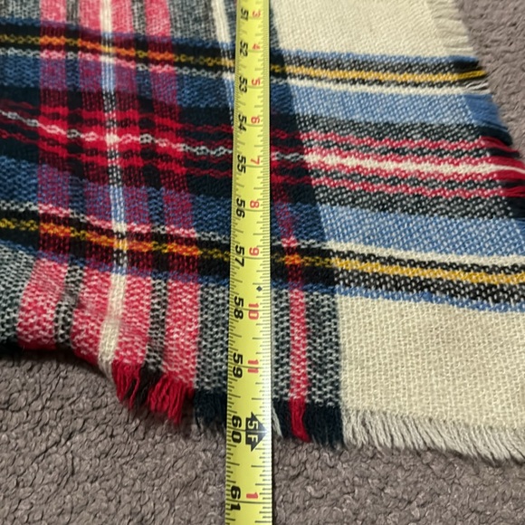 asos brand Large 60x60 Blanket Style Plaid Scarf/Wrap-Beige/Red/Blue-Acrylic - Picture 9 of 10